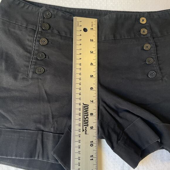 Express Design Studio Women Shorts 6 Black Bermuda Twill Editor Sailor Button 4” - Picture 8 of 9